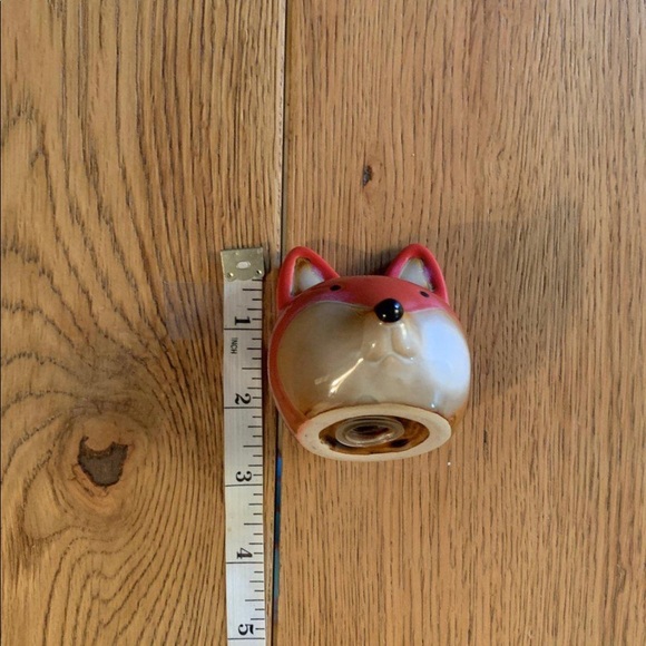 Cute porcelain salt and pepper - Picture 3 of 3